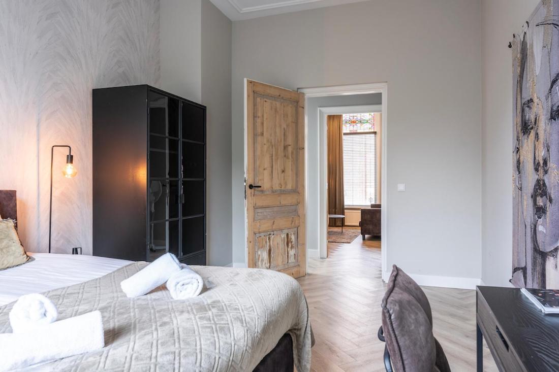 Xxl Loft With Bath Located Stadsvilla Tilburg Exterior photo